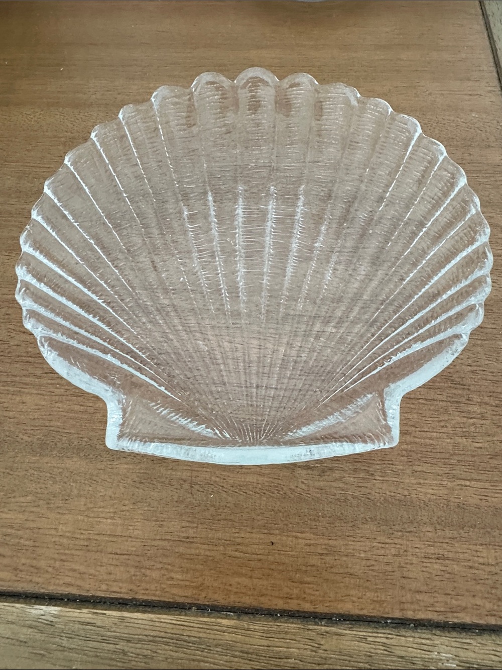 Clear Glass Shell Dish - Picture 4 of 6